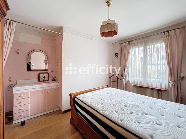 Maison 5 pièces - 85 m² Exclusivité efficity