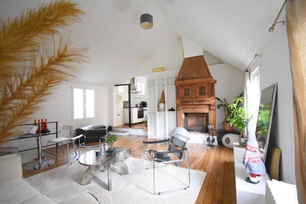 Immeuble mixte – Local commercial et appartement – Emplacement recherché à Ville-d’Avray