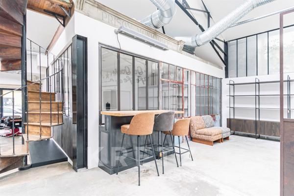 Immeuble mixte – Local commercial et appartement – Emplacement recherché à Ville-d’Avray