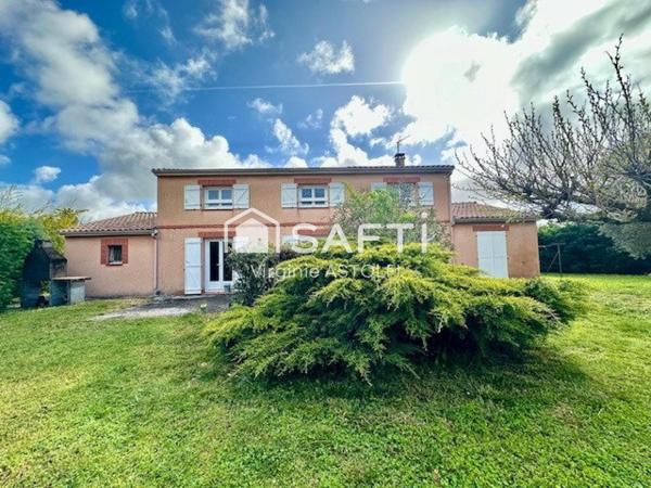 SAINT-LYS - Villa T8 205 m2,  terrain arboré de 2293 m2