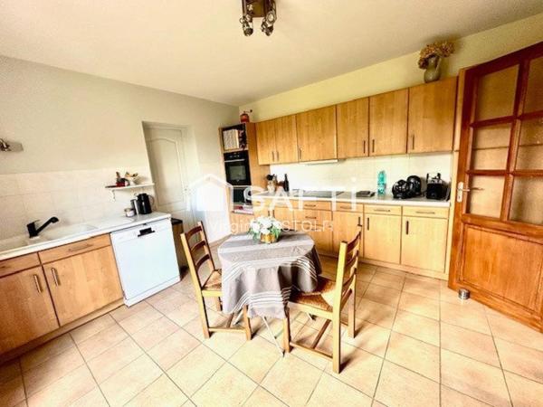 SAINT-LYS - Villa T8 205 m2,  terrain arboré de 2293 m2