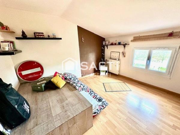 SAINT-LYS - Villa T8 205 m2,  terrain arboré de 2293 m2