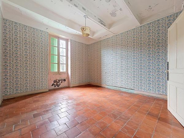 Superbe maison de maître à fort potentiel au cœur de Graissessac !