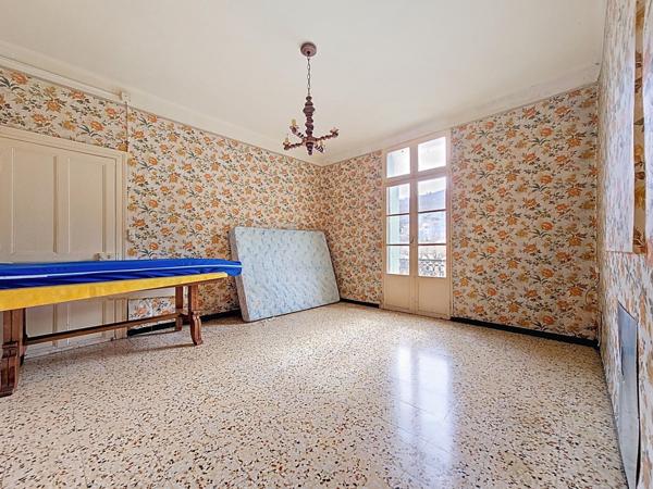 Superbe maison de maître à fort potentiel au cœur de Graissessac !