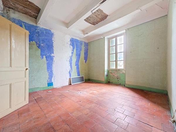 Superbe maison de maître à fort potentiel au cœur de Graissessac !