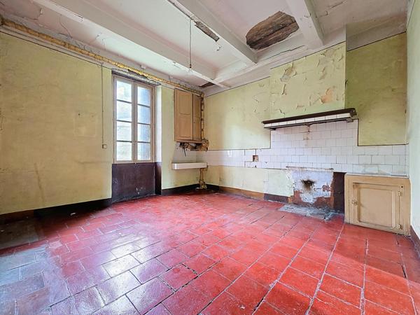 Superbe maison de maître à fort potentiel au cœur de Graissessac !