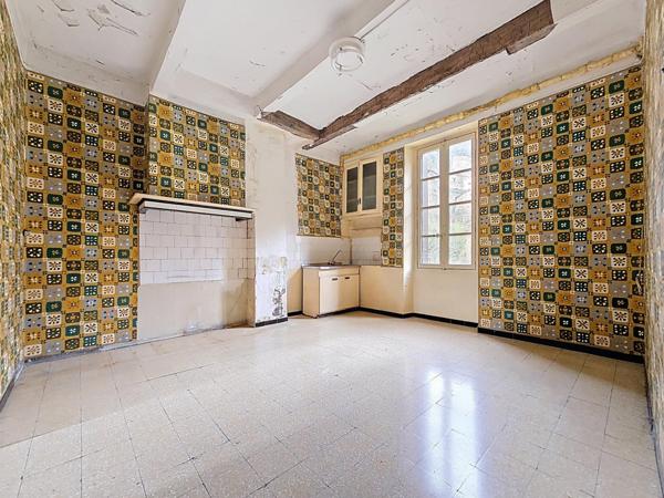 Superbe maison de maître à fort potentiel au cœur de Graissessac !