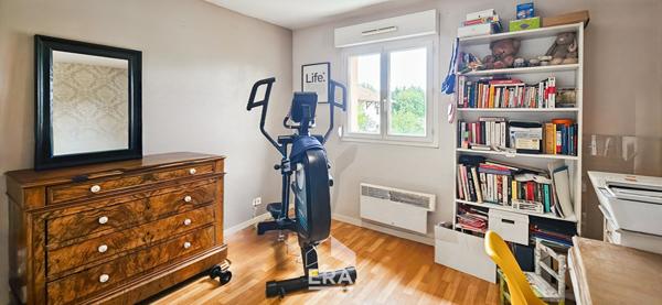 EYSINES - Le VIGEAN - Maison 3 ch dont 1 suite parentale - 100 m² sur 250 m² de parcelle - piscine
