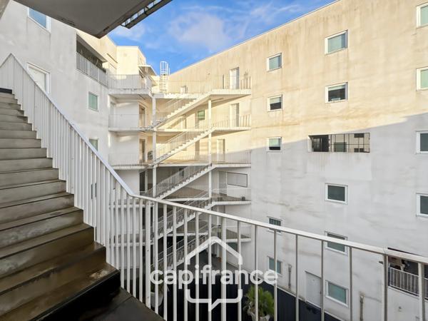 BÈGLES proche BORDEAUX – T3 RÉCENT AVEC LOGGIA, PARKING ET TRAM À PROXIMITÉ