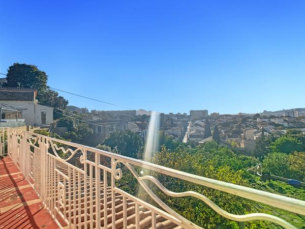 Maison à vendre 7 pièces 139 m2 sur Parcelle d'environ 500 m2 -  Secteur Saint-Loup 13010 Marseille