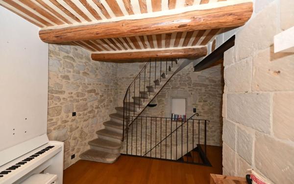 Maison à vendre    4 pièces • 103 m2 Barbentane