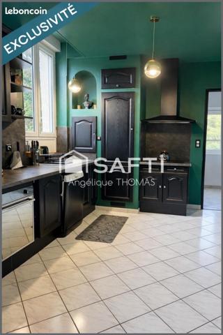 Élégante propriété en lisière de forêt