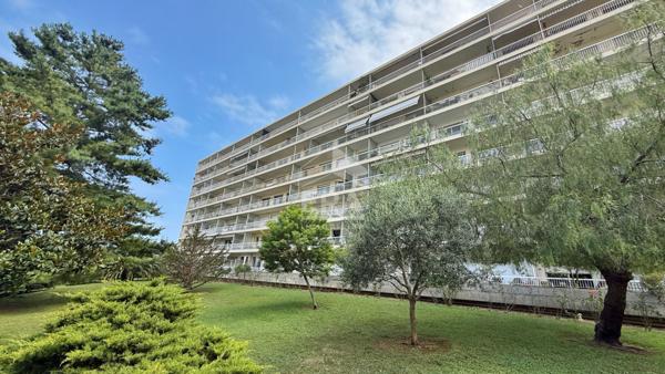 NICE 2 pièces 53 m2 Vue mer