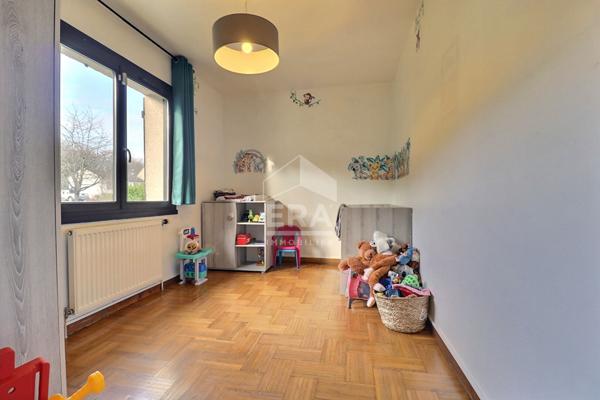 A VENDRE QUARTIER SAINT PIERRE ETAMPES Maison 8 pièce(s) 170 m2