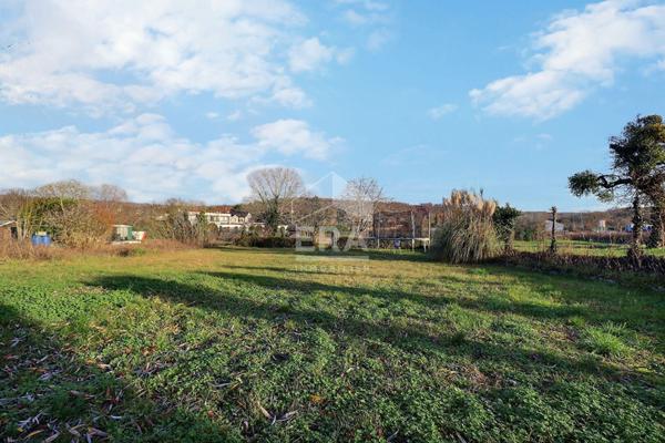 A VENDRE QUARTIER SAINT PIERRE ETAMPES Maison 8 pièce(s) 170 m2