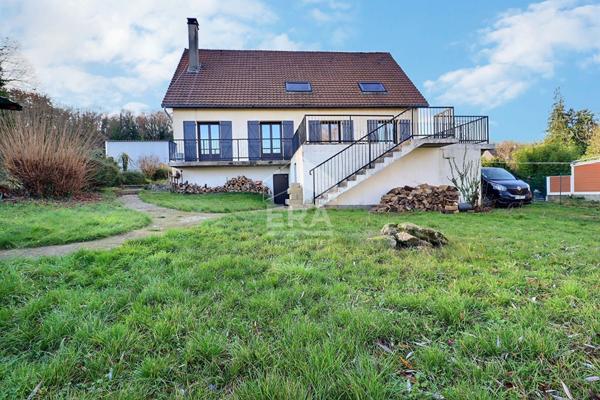 A VENDRE QUARTIER SAINT PIERRE ETAMPES Maison 8 pièce(s) 170 m2