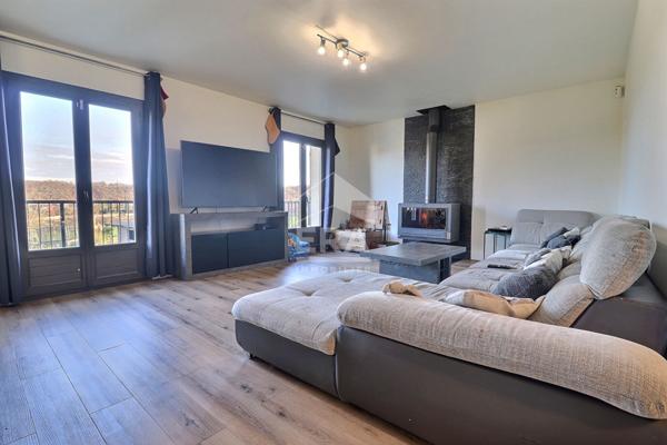 A VENDRE QUARTIER SAINT PIERRE ETAMPES Maison 8 pièce(s) 170 m2