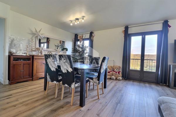 A VENDRE QUARTIER SAINT PIERRE ETAMPES Maison 8 pièce(s) 170 m2