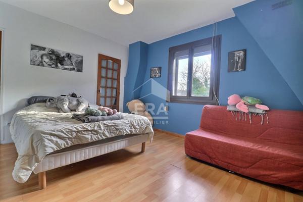 A VENDRE QUARTIER SAINT PIERRE ETAMPES Maison 8 pièce(s) 170 m2