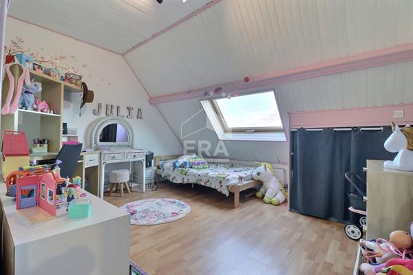 A VENDRE QUARTIER SAINT PIERRE ETAMPES Maison 8 pièce(s) 170 m2