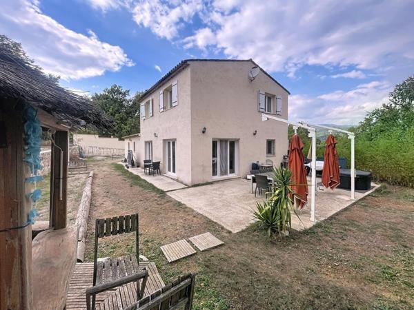 à vendre, maison 4 pièces proche commidités à Fayence