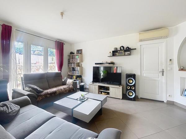 à vendre, maison 4 pièces proche commidités à Fayence