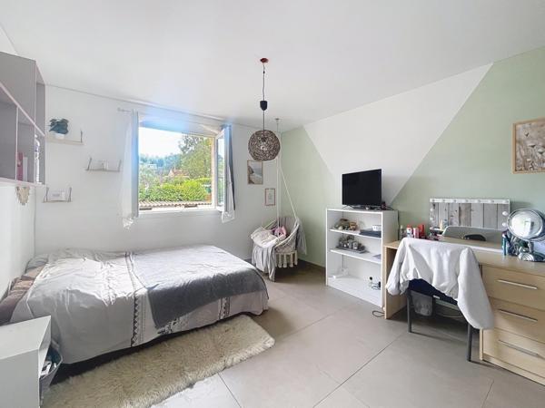 à vendre, maison 4 pièces proche commidités à Fayence