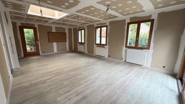 Maison 12 pièces 248.15 m2