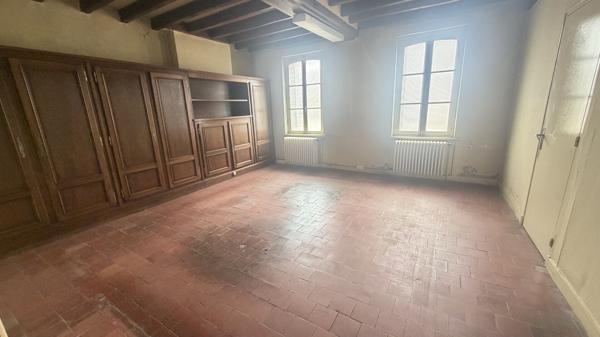 Maison 12 pièces 248.15 m2