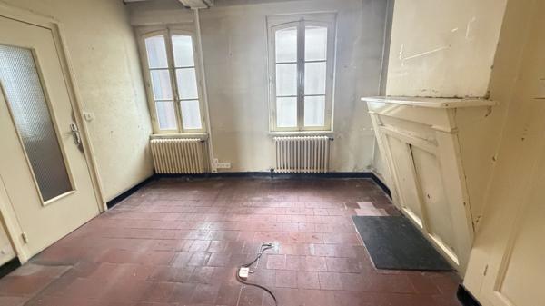 Maison 12 pièces 248.15 m2