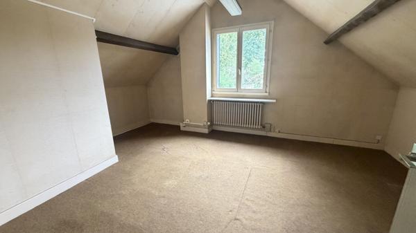 Maison 12 pièces 248.15 m2