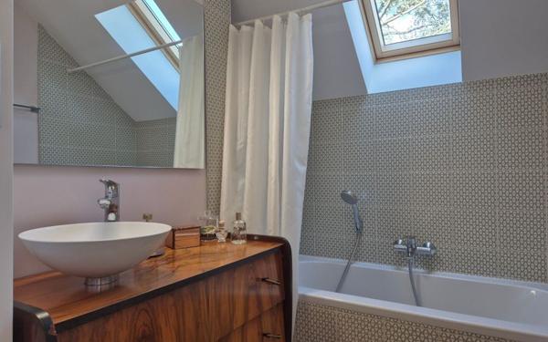 Maison à vendre    8 pièces • 150 m2 Sainte-Foy-lès-Lyon