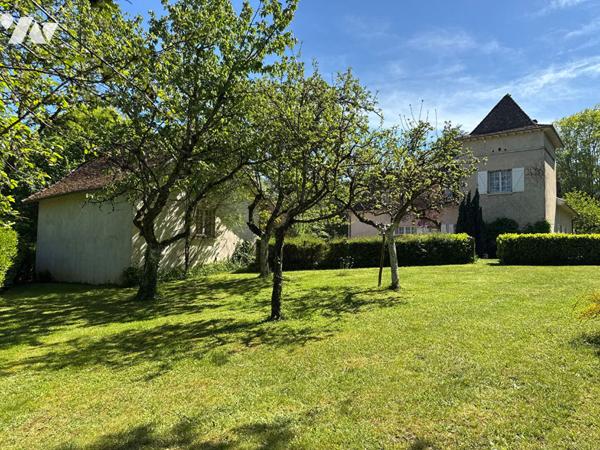 FIGEAC - EXCLUSIVITE - Maison bourgeoise  dans un environnement rare