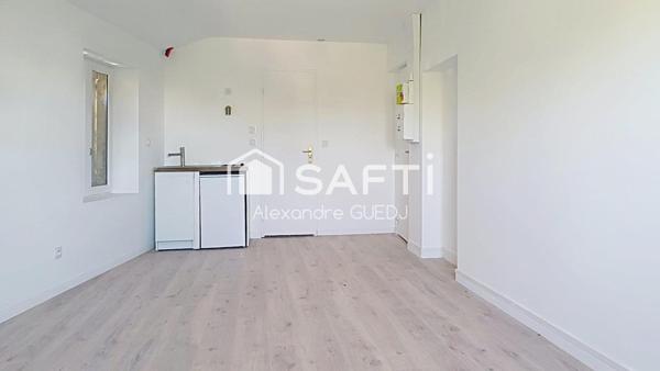 STUDIO REFAIT A NEUF