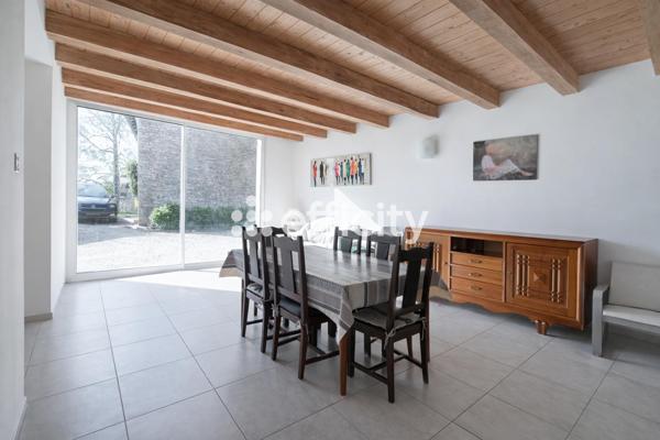 Maison 10 pièces - 236 m²