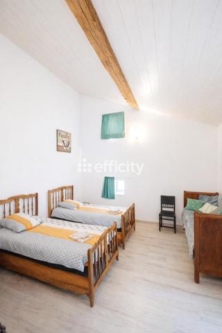 Maison 10 pièces - 236 m²