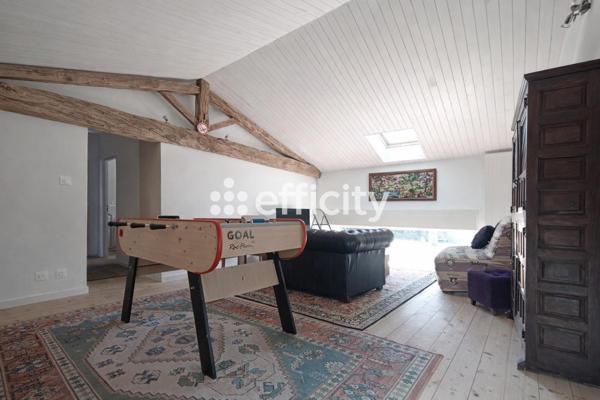 Maison 10 pièces - 236 m²