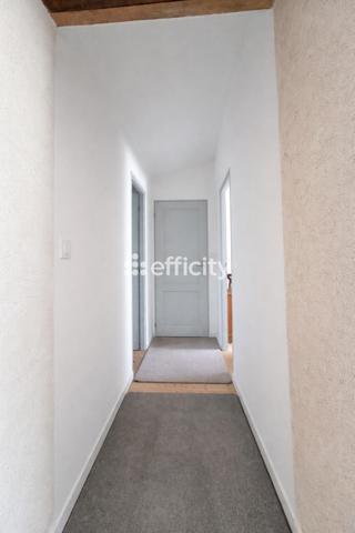 Maison 10 pièces - 236 m²