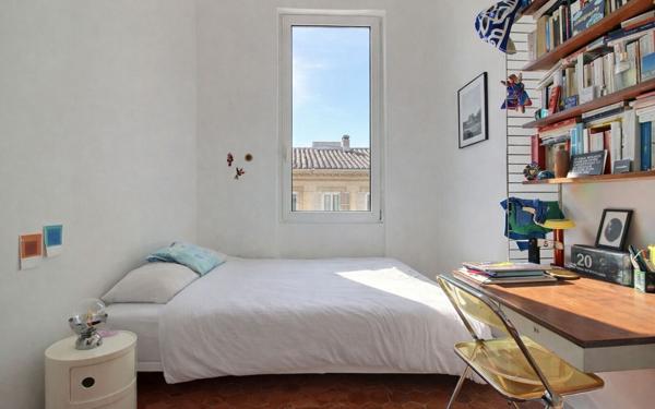 Appartement à vendre    3 pièces • 63 m2 Marseille 6