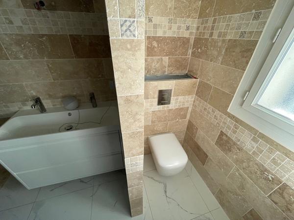 CAUMONT SUR DURANCE - AVIGNON CAVAILLON - APPARTEMENT T3 DE 64 M² + GARAGE