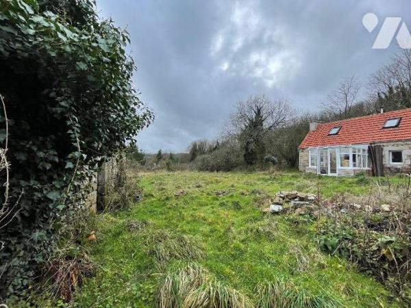 Maison à Vendre à Plouigneau (29610) en Finistère (29)
Située en bout d'impasse dans la campag...