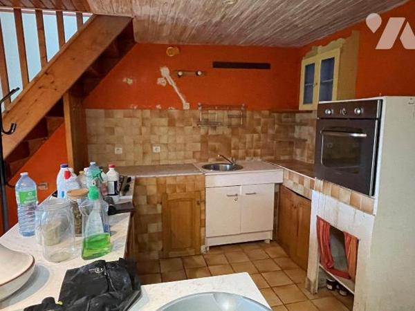 Maison à Vendre à Plouigneau (29610) en Finistère (29)
Située en bout d'impasse dans la campag...