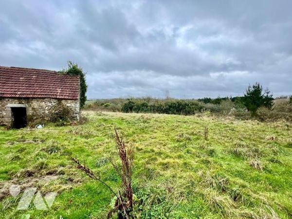 Maison à Vendre à Plouigneau (29610) en Finistère (29)
Située en bout d'impasse dans la campag...