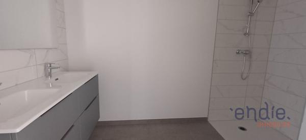 BARTENHEIM-LA-CHAUSSÉE – Magnifique appartement 5 pièces en attique avec terrasse de 27 m² – Disponible immédiatement