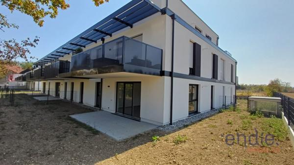 BARTENHEIM-LA-CHAUSSÉE – Magnifique appartement 5 pièces en attique avec terrasse de 27 m² – Disponible immédiatement