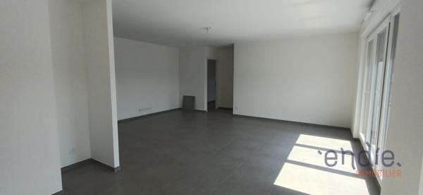 BARTENHEIM-LA-CHAUSSÉE – Magnifique appartement 5 pièces en attique avec terrasse de 27 m² – Disponible immédiatement