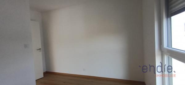 BARTENHEIM-LA-CHAUSSÉE – Magnifique appartement 5 pièces en attique avec terrasse de 27 m² – Disponible immédiatement
