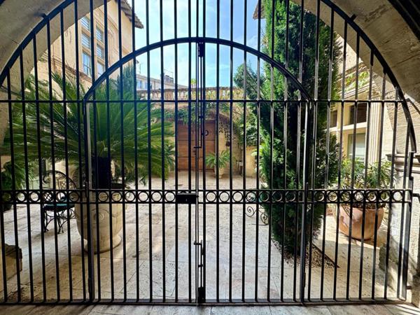 Appartement Tarascon 2 pièce(s) 33 m2