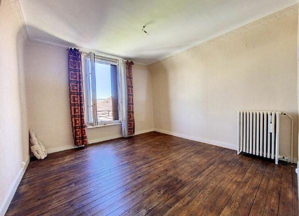 Maison à vendre    7 pièces •  Montluçon