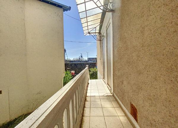 Maison à vendre    7 pièces •  Montluçon